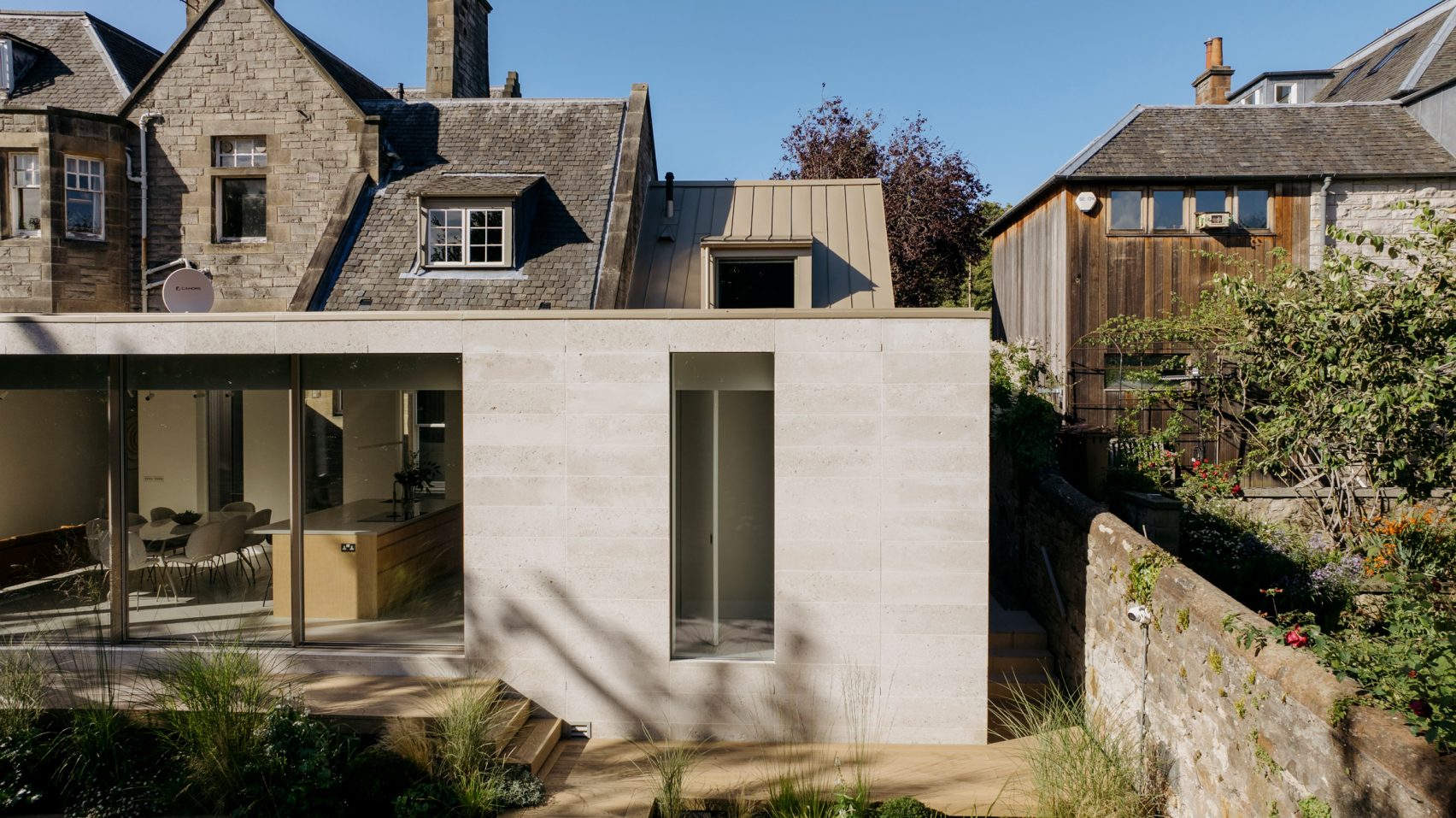 archer-braun-stone-extension-edinburgh_dezeen_2364_col_0-1704×957